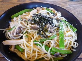 ドレッシングで♥キノコのパスタ