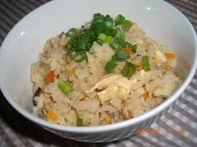 -簡単!鶏としょうがの彩炊き込みご飯-