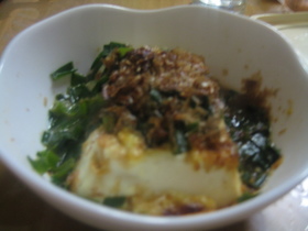 超簡単!!豆腐とニラのレンジ蒸し