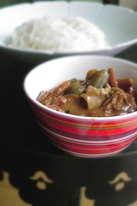 普通のカレールーでタイカレー