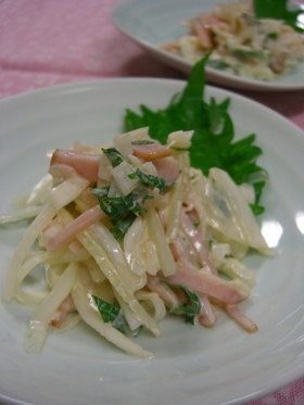 簡単!新玉ねぎ とハムの☆マヨポン和え♪