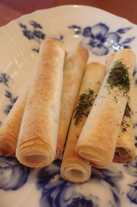 春巻きの皮で☆黒胡麻&青海苔さくさくパイ