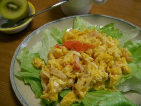 簡単♪朝食にも!レタスの炒り卵のせ♪