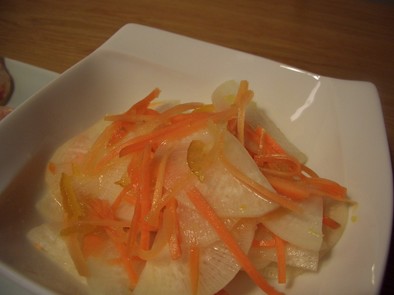 柚子胡椒とマーマレードの酢の物の写真