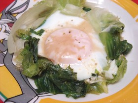 簡単♪早い♪レタスもりもり巣篭もり卵