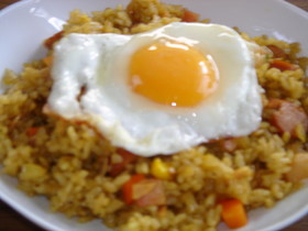 炒飯に飽きたらコレ♪カレーピラフ♫