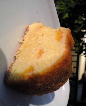 モモ缶ケーキ