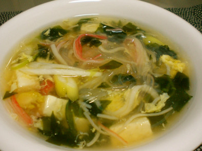 温まる～！豆腐と春雨のとろろ～んスープの写真