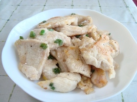 激安味付き鶏肉で、超カンタン♪