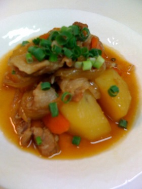 しょう油とみりんで作るHOTけ!肉じゃが