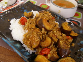 ナスのドライカレー