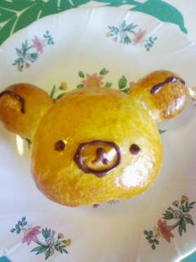 リラクマのクリームパン、チョコパン