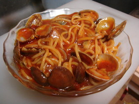 アサリのピリ辛トマトパスタ