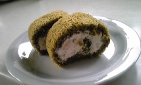 栗入り抹茶ロール