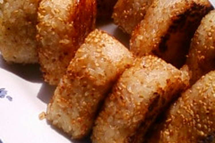 秘伝 ニンニク大好き焼きおにぎり レシピ 作り方 By まきりんママ クックパッド 簡単おいしいみんなのレシピが356万品