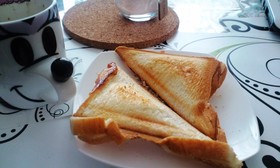 ツナオニオンチーズのバジルHOTサンド☆