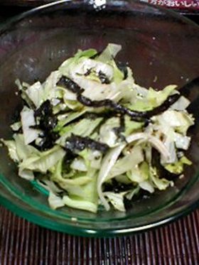 いくらでもいけちゃう!レタスサラダ