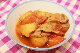 鶏皮とじゃがいものこってり中華煮込み♡