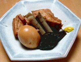 あっさりした豚の角煮、卵付き