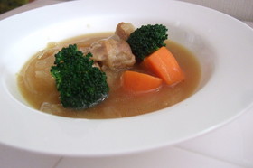 簡単★鶏肉のコンソメスープ