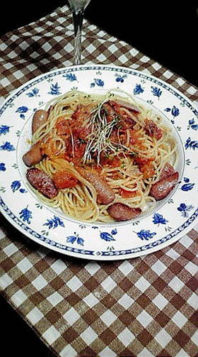 ウインナ-とツナトマトのLOVEパスタ
