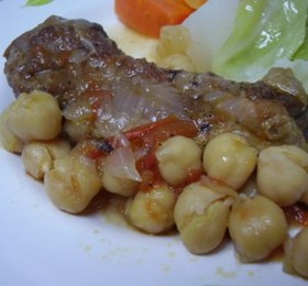 スペアリブとひよこ豆の煮込み