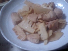 鶏とタケノコの和風バター炒め