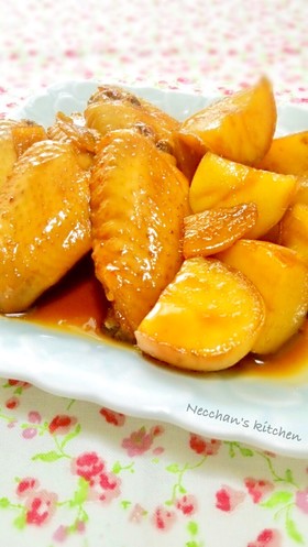 ご飯がすすむ〜♪新じゃがと手羽先の甘辛煮