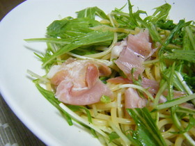 簡単☆水菜と生ハムのさっぱりパスタ☆