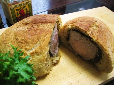塩豚で☆アルザス風豚肉のパン包み焼きの写真