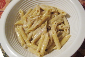 『にんにくソース』のパスタ・ペンネ