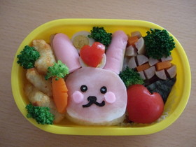 お弁当うさちゃん