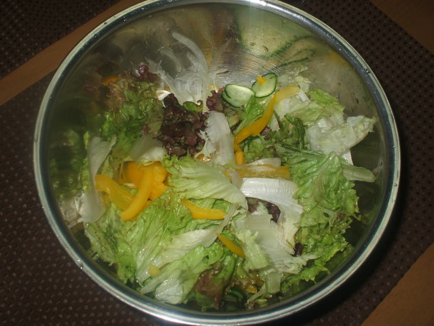 チョレギサラダ（韓国風野菜サラダ）の画像