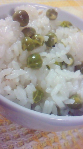 グリンピース御飯