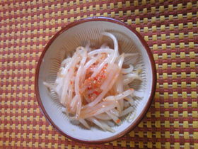 もやしナムル胡麻風味