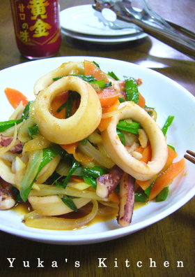 イカと緑黄色野菜のガーリック黄金炒め
