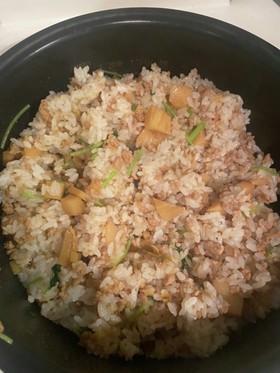 混ぜるだけ!中華風?超簡単タケノコご飯!