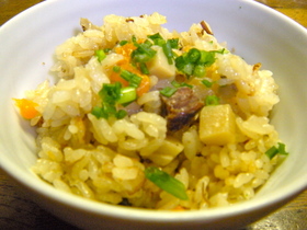 八角のい〜ぃ香り♫中華風炊き込みご飯