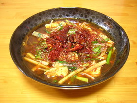 香漢水煮魚(真鯛のスパイス油煮込み)
