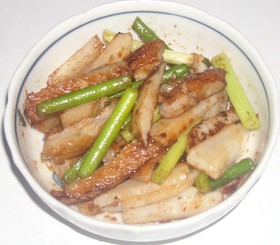 薩摩揚げ&大蒜の芽&長芋のわさび醤油炒め