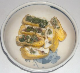 いわしの甘露煮&コシアブラ入り卵焼き