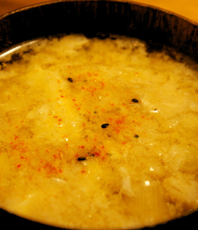 卵と長ねぎの味噌汁の写真