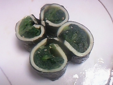 ☆お弁当に♪簡単小松菜チーズ海苔巻き♪の写真