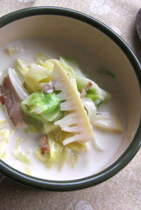タケノコとキャベツのミルクスープ