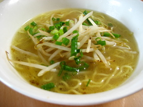 旦那さんお得意の新玉ラーメン