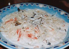 トマトときのこのクリームパスタ