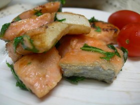 甘塩鮭ソテー・シソバター風味