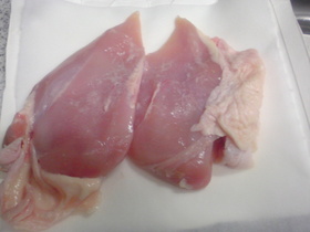 ブロイラーが地鶏に??