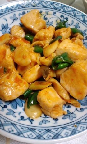 鶏胸肉のピリ辛炒め