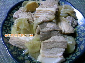 玉ねぎたっぷりの豚バラの角煮